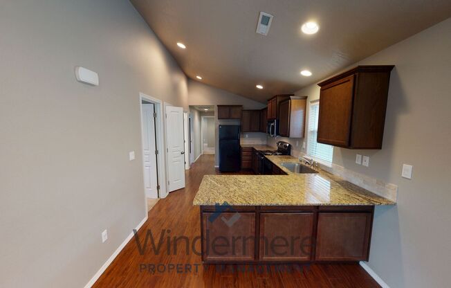3 beds, 2 baths, 1,064 sqft, $1,695, Unit chin294-1
