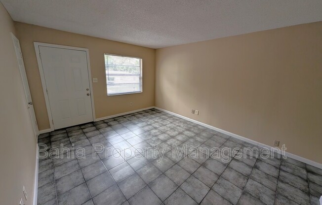 3307 N 77 ST