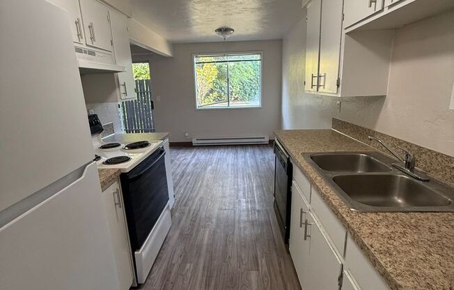 450-Chandelle Apartments