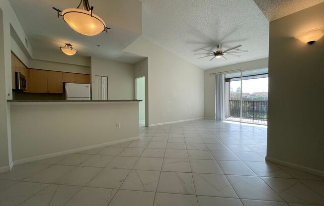 2 beds, 2 baths, $1,900, Unit #306