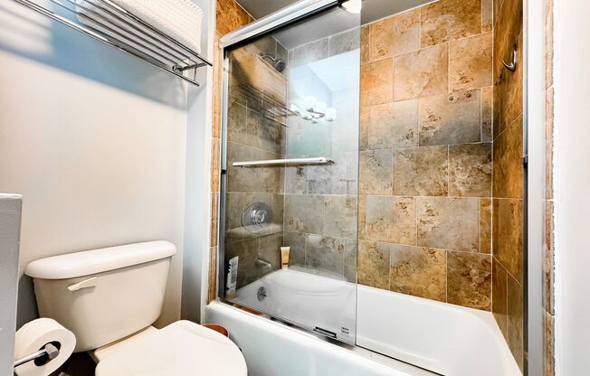 1 bed, 1 bath, $2,750