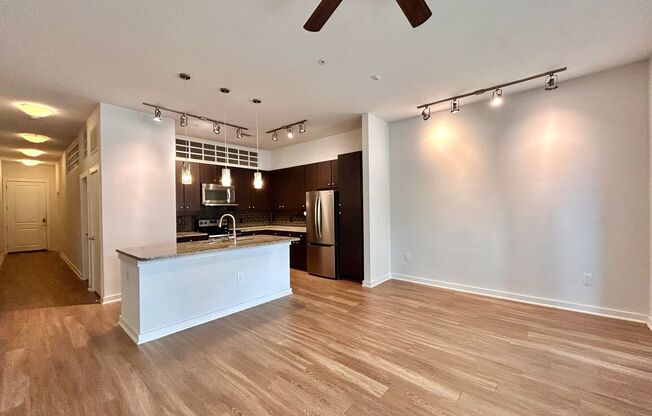 1900 Barton Springs Rd