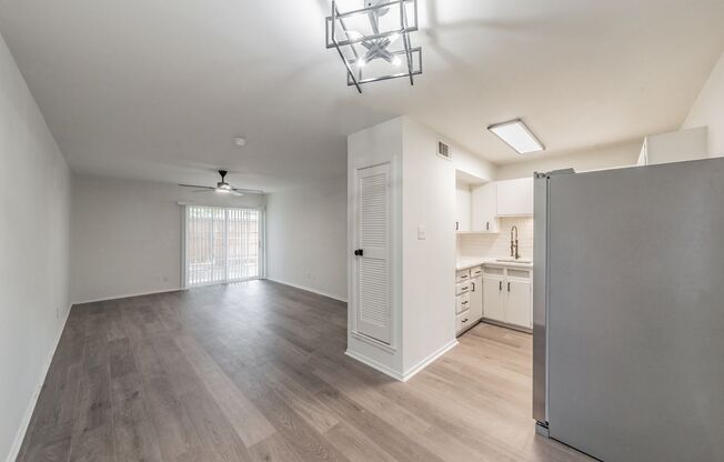 Fully Remodeled 1 Bed / 1 Bath in the Heart of Monticello!