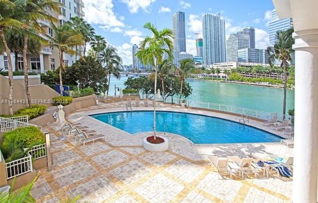 1 bed, 2 baths, 878 sqft, $3,500, Unit 801 Brickell Key Blvd # 907