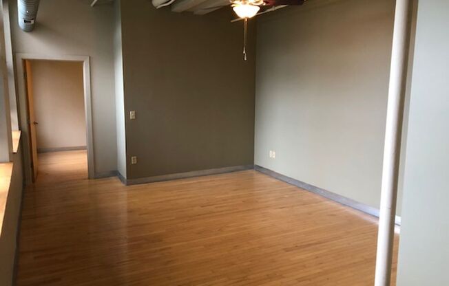 2 beds, 1 bath, 1,054 sqft, $1,825, Unit 202