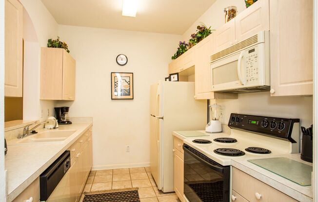 3 beds, 2 baths, $1,900