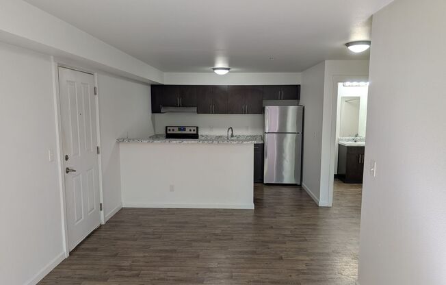S0607 - Roseland Apartments