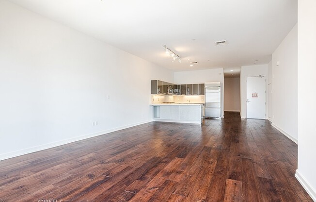 2 beds, 2 baths, 1,320 sqft, $3,850, Unit 1603