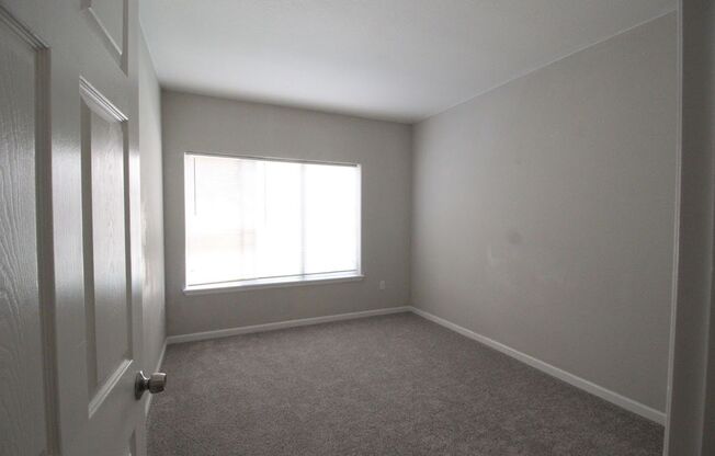 3 beds, 2 baths, $2,495, Unit Apt 104