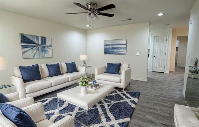 3 beds, 2 baths, 1,300 sqft, $1,675, Unit 163