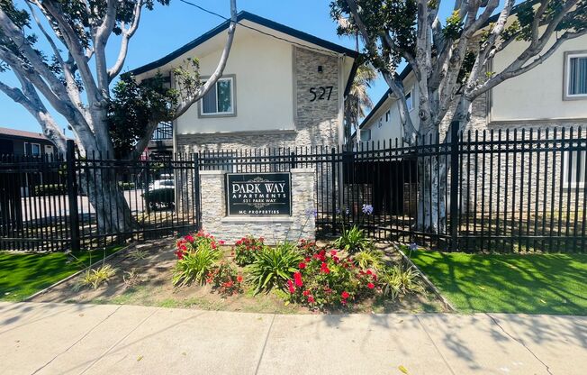 Gorgeous Gated Community to call Home!