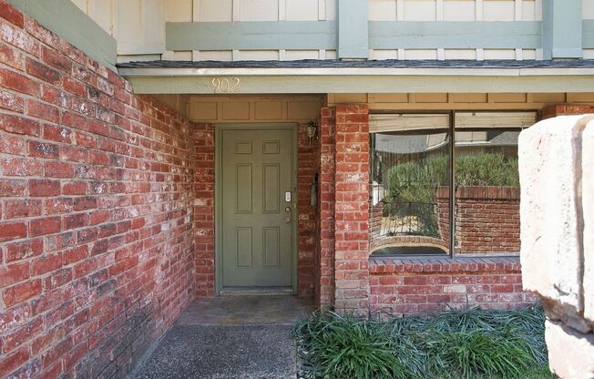 Charming updated townhome