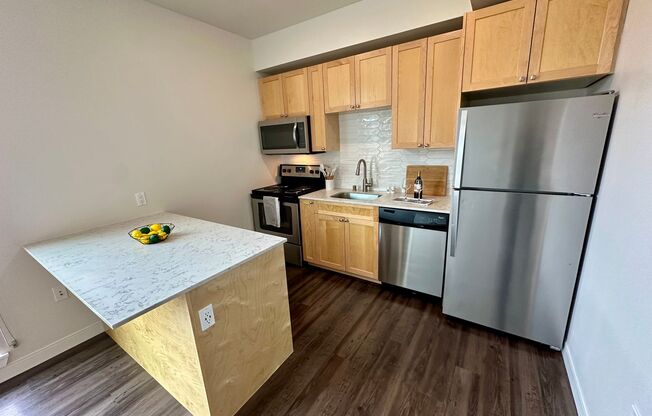 1 bed, 1 bath, 535 sqft, $1,885, Unit Unit 606