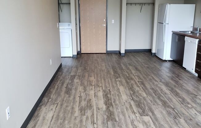Studio, 1 bath, 448 sqft, $1,125, Unit 2-107W