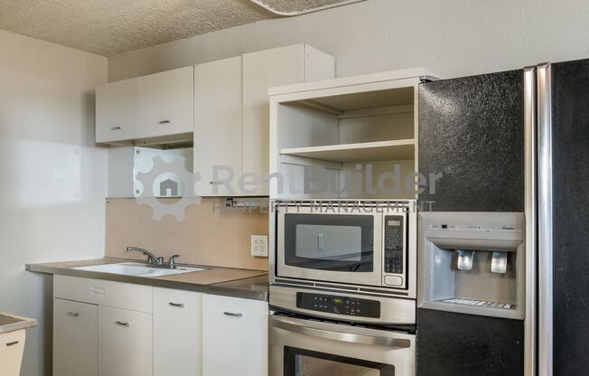 1 bed, 1 bath, 900 sqft, $1,195