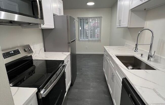 1 bed, 1 bath, 575 sqft, $2,150, Unit 101