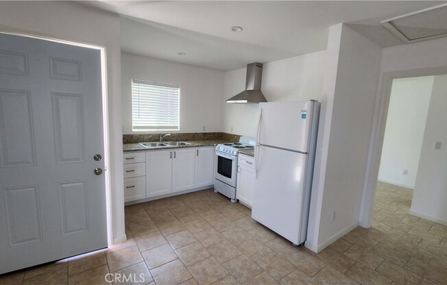 1 bed, 1 bath, 480 sqft, $2,000