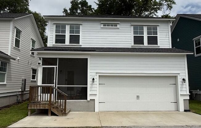 Quaint Neighborhood Living: Spacious 3 Bedroom Retreat Available!