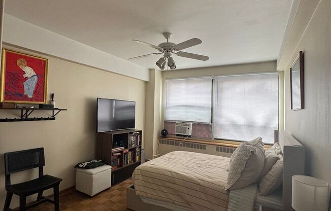 1 bed, 1 bath, 700 sqft, $1,725, Unit 418-0804