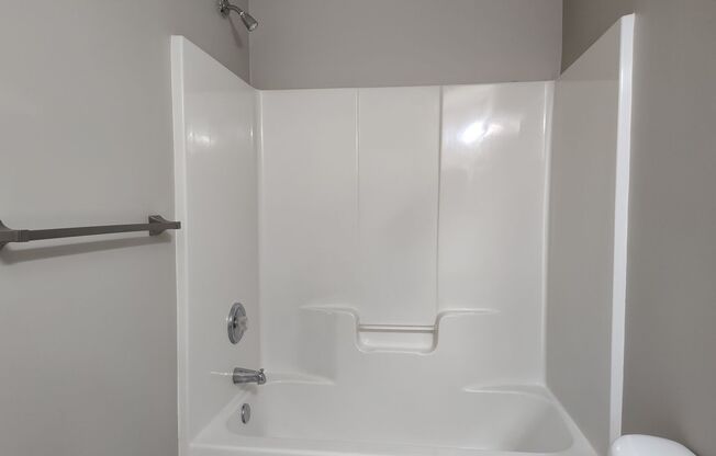 2 beds, 2 baths, $1,750