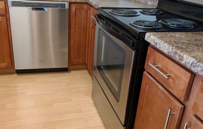 2 beds, 2 baths, 966 sqft, $1,245, Unit 5100-306