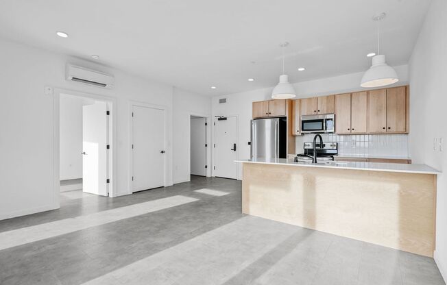1 bed, 1 bath, 563 sqft, $1,475, Unit 418