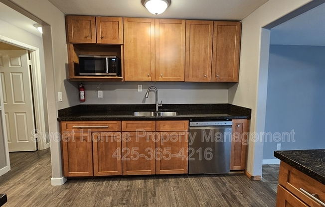 12828 111 AVE NE