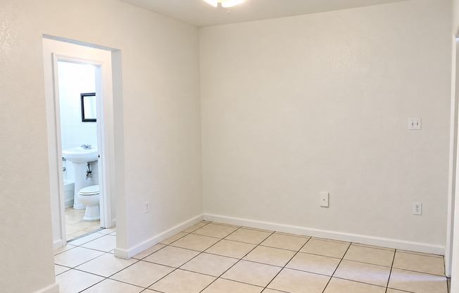 Discover Comfort and Convenience in Our 1-Bedroom Apartment