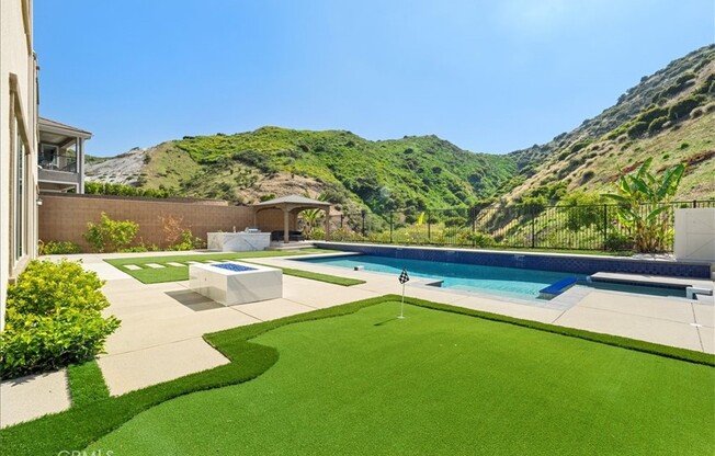 8331 CLEAR SKY WAY