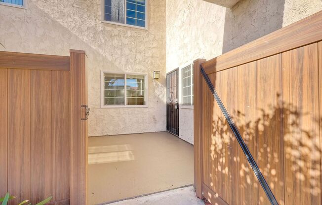 2 beds, 1.5 baths, 1,125 sqft, $2,495, Unit I-03