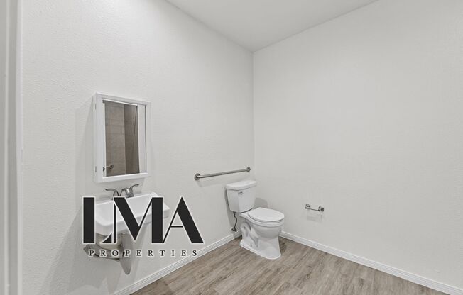 Studio, 1 bath, 500 sqft, $1,238, Unit 206