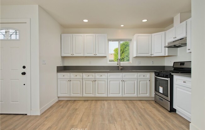 12516 SAN FERNANDO RD