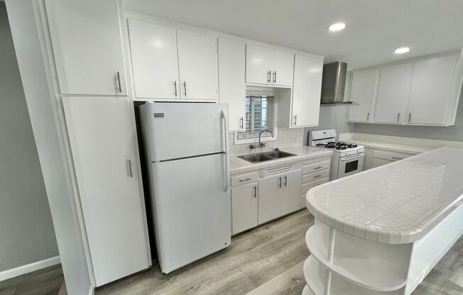 1 bed, 1 bath, 650 sqft, $2,695, Unit Unit 6512