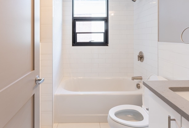 2 beds, 2 baths, 850 sqft, $5,600, Unit 610