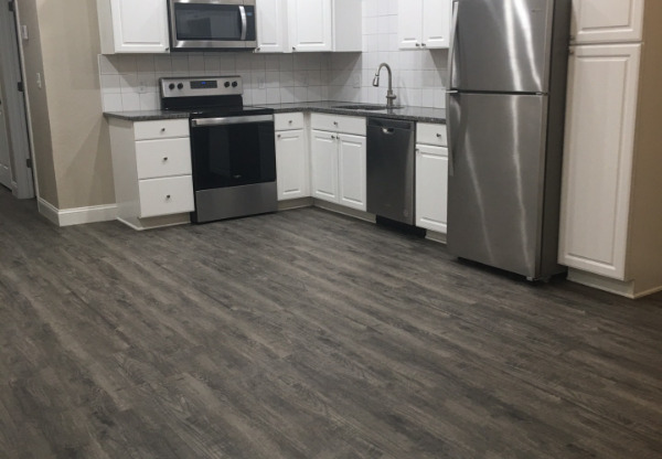 2640 E 14