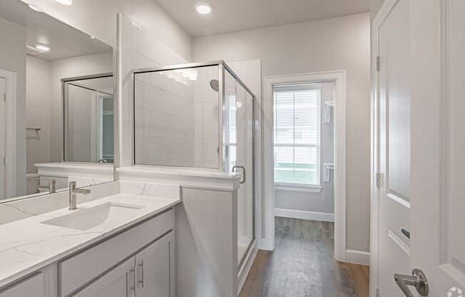 3 beds, 2 baths, 1,269 sqft, $2,700, Unit 1401