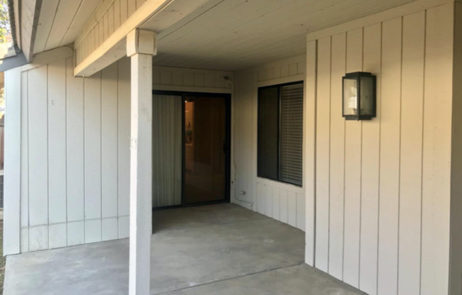 Spacious 3-Bed, 2-Bath Condo in Clovis with Included Appliances