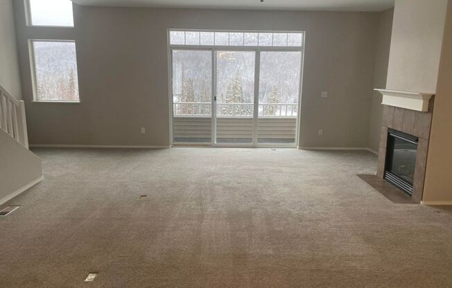 Stunning 3 Bed/2.5 Bath Eagle River Townhome with Unmatched Views!