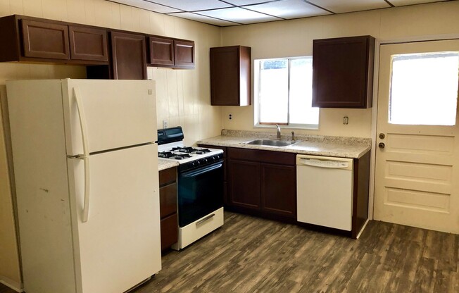 Beautiful updated home in Hazelwood - Available August 2025!