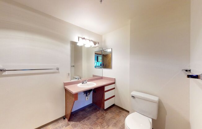 2 beds, 1 bath, 800 sqft, $1,995, Unit 105