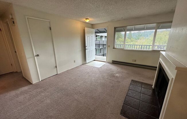 2 beds, 1 bath, $1,550