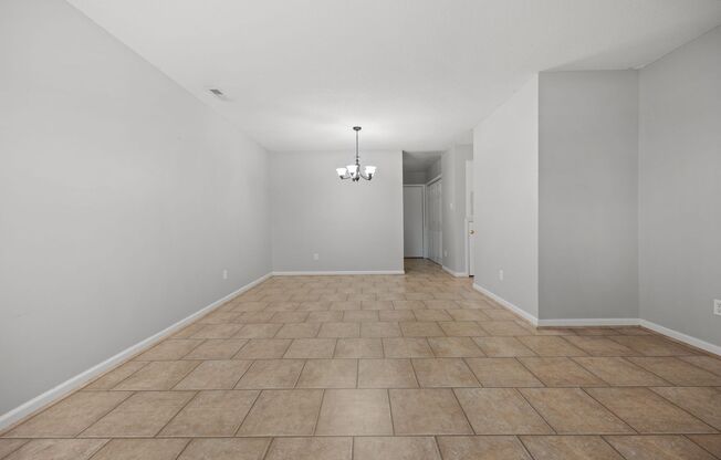 Beautiful Townhome 2Bed/ 1 Bath