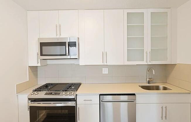 4 beds, 2 baths, 1,255 sqft, $10,585, Unit 10A