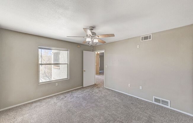 2 beds, 2 baths, $1,495, Unit BUILDING 12