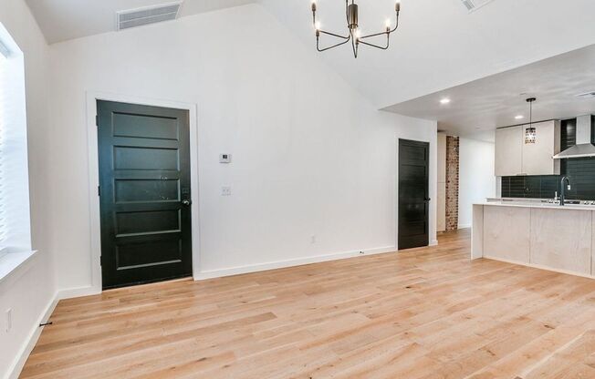 1 bed, 1 bath, 925 sqft, $1,500, Unit 1
