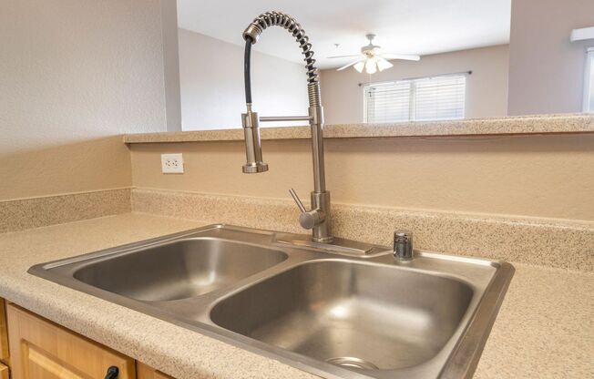 2 beds, 2 baths, $1,350, Unit UNIT 2099