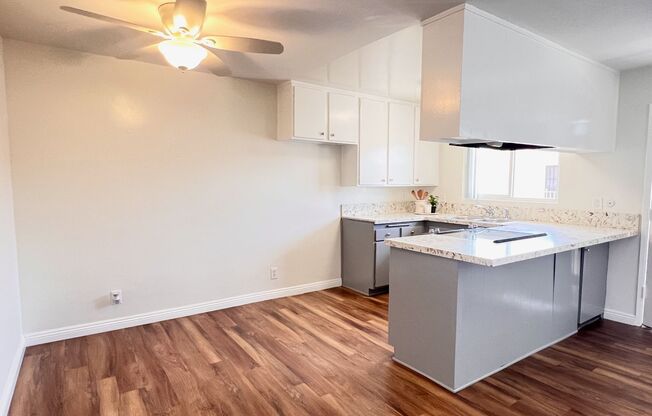 1 bed, 1 bath, 530 sqft, $1,975, Unit 12