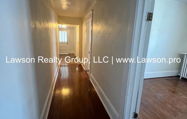 1 bed, 1 bath, 700 sqft, $825, Unit Walnut 422 - 4