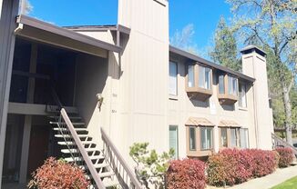 For Rent, 2-bedrooms,1-bathrooms, 960 square foot condo in Fair Oaks