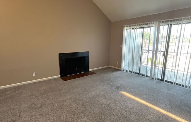 2 beds, 2 baths, 1,068 sqft, $1,299, Unit 7535-09